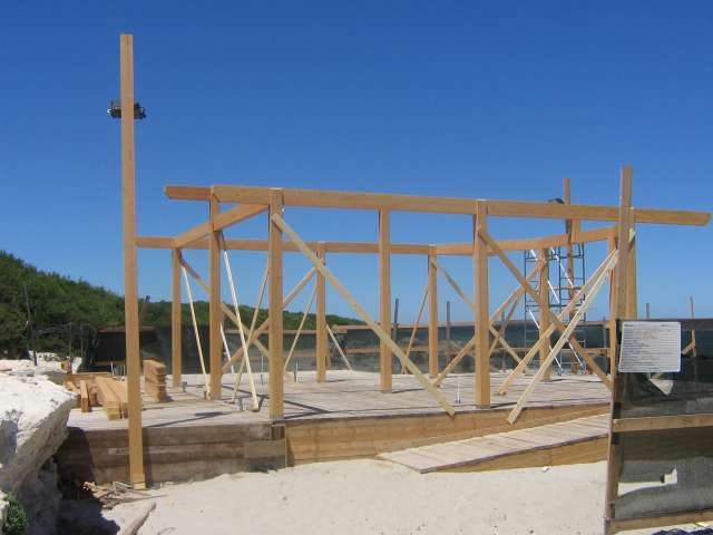 Il Comune di Otranto ha revocato il permesso di costruire in localit Baia dei Turchi e ha disposto la rimozione dei manufatti installati