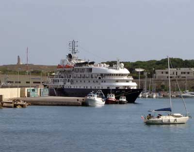 Sabato scorso una nave da crociera approdata ad Otranto